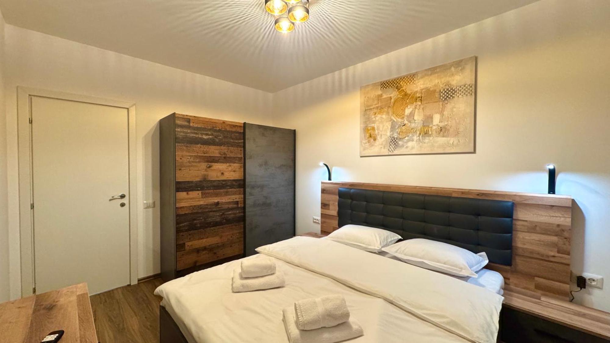 Busteni Mountain View Suites By The River - Ev Plug 외부 사진